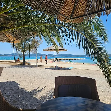 アパート Mobile Nela